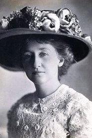 Margaret Fealy as Helen's Grandmother in Mad Youth 1940