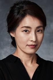 Kang Ji-eun as in Moment of Sa Ra