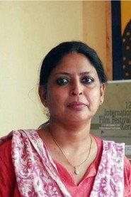 Bina Paul as Self in 8½ Intercuts : Life and Films of K.G. George 2017