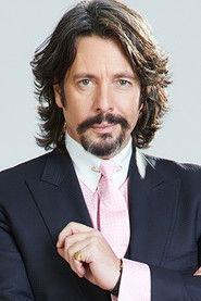 Laurence Llewelyn-Bowen as Himself in 50 Things to Eat Before You Die 2004