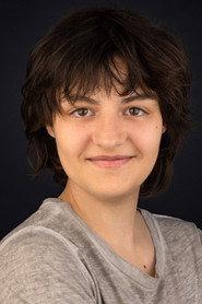 Marina Redondo as Fotógrafa in Strawberries 2027