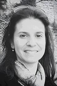 Suzana Reck Miranda as Voice - Uncredited in Sound Letter 2009