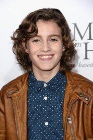 Brandon Spink as Billy Snyder in Miracles from Heaven 2016