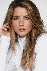 Danielle Stratton as Helen in Mind Heist 2021