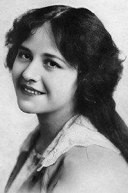 Edna Payne as Blanche Burton in Private Smith 1913