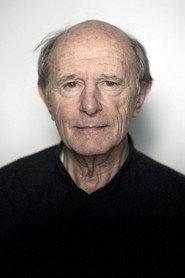 Jean-Louis Étienne as Self - Doctor & Explorator in Patagonie Force 10 1983