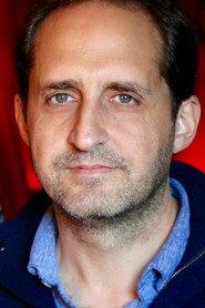 Gregori Viens as Gabriael in Memento 1997