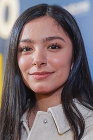 Berenice Jonguitud as Danae in Sobreviviendo mis XV 2023