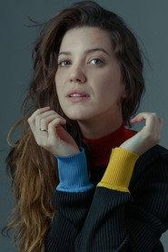 Nathalia Dill as Fernanda in Maybe a Love Story 2018