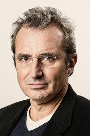 Mariano Barroso as Self - Filmmaker in The Memory of Cinema: A Film About Fernando Méndez-Leite 2023