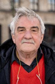 Stefan Vancraeynest as Inspector Wolfs in Rotten Fruit 2021
