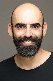 Kıvanç Kılınç as Yusuf in Ana Beni Eversene 2006
