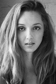 Tanya Cubric as Alina in Automat 2019