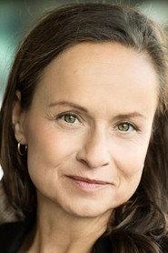 Christine Kutschera as Tina in Dein perfektes Jahr 2024