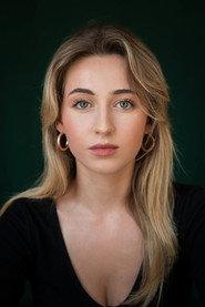 Filipa Saavedra as Francisca in Sobras de Arte: Dissonante 