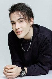 Eldos Faruk as 帕尔哈提 in The Running Boys 2019