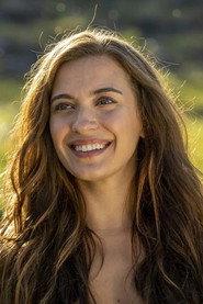 Juliana Boller as Rielle in Paula 2021