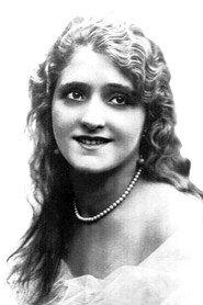 Mary Massart as Ethne Eustace in The Four Feathers 1921