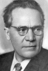 Nikolai Khryashchikov as Khovrin in Admiral Ushakov 1953