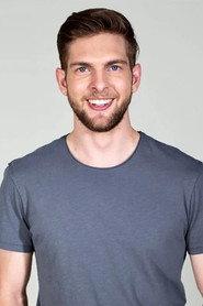 Rikus Strauss as Spencer in NeverMets 2023