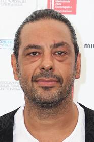 Nader Pourmahin as Nader in Inside Amir 2025