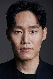 Jeon Woon-jong as Jeong-dae in Possible Love 2026