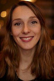 Pauline Clément as Louise Gauthier in Chers parents 2026