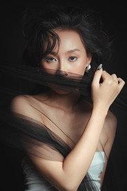Van Anh Nguyen as Trang in Running to Christmas 2025