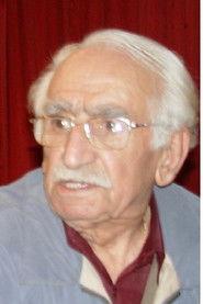 Jafar Bozorgi as Fereshteh's Father in Digeh Che Khabar!? 1992