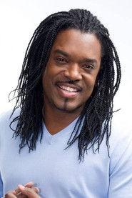 Anthony Kavanagh as Self - Comedian in Juste Pour Rire 2017 - Gala Juste Engagé 2017