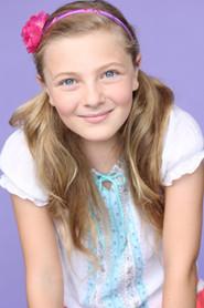 Sage Adler as Nina in Heroines 2018