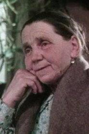 Evdokia Alekseeva as babushka Oli in Duck Village 1976