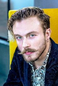 Briek Lesage as Simon in Robyn O. (14) 2012