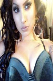 Stephanny Padilla as La Ayudante del FBI in Dia 30 2015