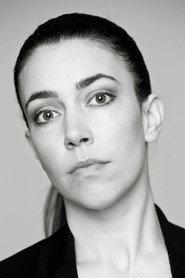 Nerea Cordero as Carolina in Guerreras 2026