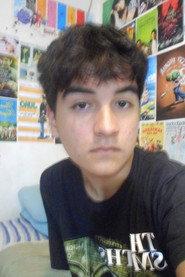 Lorenzo Fraga as Bob in Chiquives: a Cadela Maldita 2024