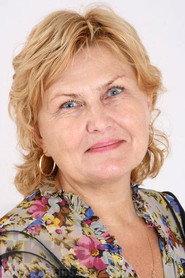 Svetlana Varetskaya as grandma in Surprise for Mom 2026
