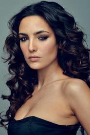 Itahisa Machado as Maria Luisa in Once Upon a Fish 2014