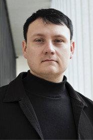Timon Lumière as Paul Lenz in Amar & Lena 2025