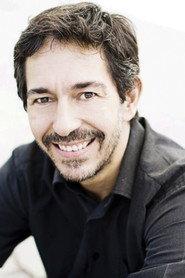 Jemi Paretas as Enric in La memoria de los peces 2004