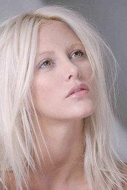 Lodovica Mairè Rogati as Pamela in Matrimonio alle Bahamas 2007