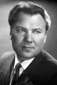 Valentin Grudinin as Карпо Хвыля in The Kyiv Resident 1958