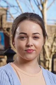 Ellie Dadd as Sophia in Lipstick 2013