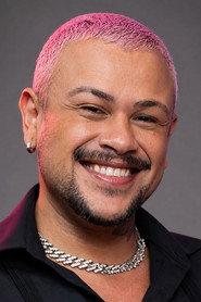 Filipe Oliveira as Self - Host in Halloween da Pabllo 2023