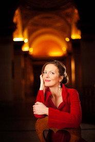 Stephanie Houtzeel as Mrs. Meg Page in Verdi: Falstaff (Salzburger Festspiele) 2013