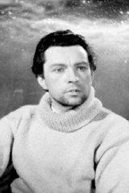 Ryszard Bacciarelli as Gestapo Officer (uncredited) in Con bravura 1972