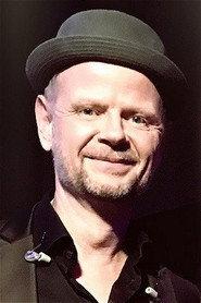 Nicholas Findsen as Kapelmester / Bas in JOHN: en koncerthyldest til John Mogensen 2021