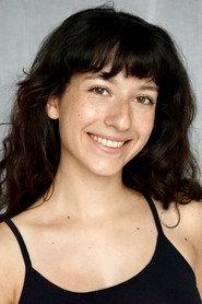 Blanche Brulhet-Ewen as Marianne in ADDICT 2026