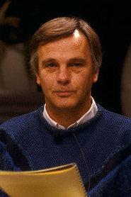 Hans Sleeuwenhoek as Self - Presenter in Aankondiging aftreden Koningin Juliana 1980