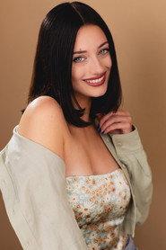 Taylor Anne Danehower as Kelly in Murder at the Merriweather 2026